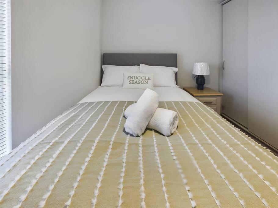 Contemporary 2-Bedroom Apartment Belfast Buitenkant foto